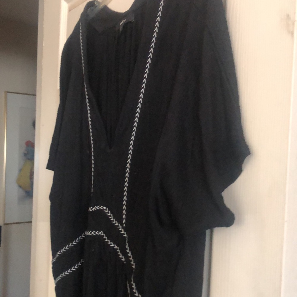 Make An Offer Ellos black gauze short sleeve 🔝 top - Picture 5 of 6